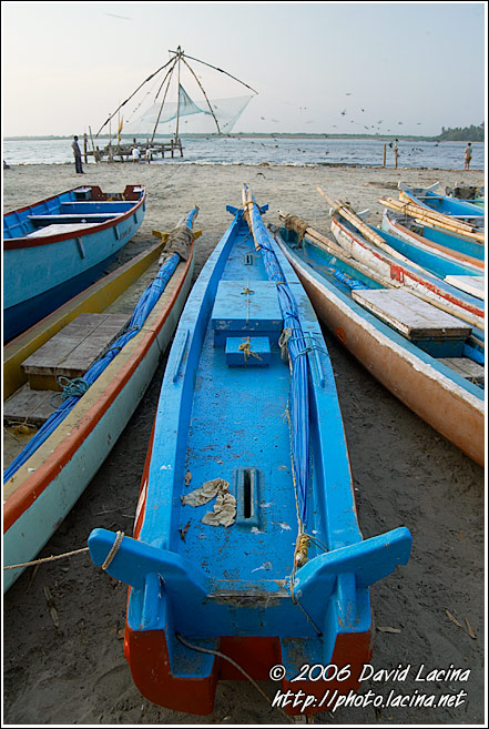 Boats By Chinese Nets - Cochin - Chinese Nets (Cheena vala), South India
