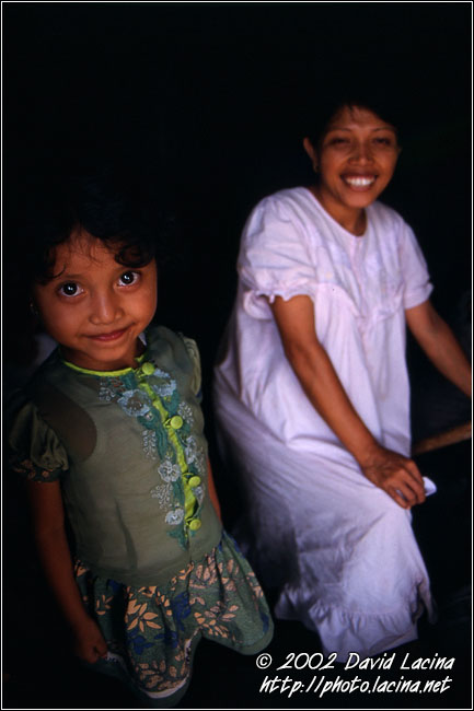 minang family - Lake Maninjau, Indonesia